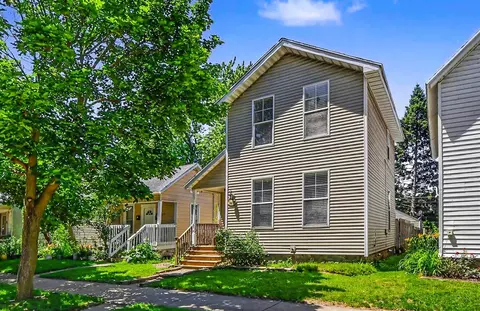 1417 Turner, Grand Rapids, MI 49504