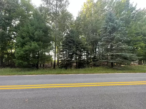 W Fox Farm, Manistee, MI 49660