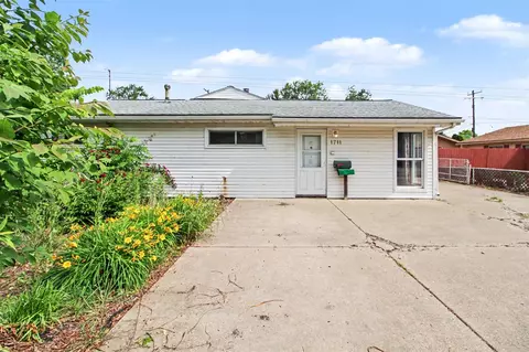 1711 Grove, Ypsilanti, MI 48198