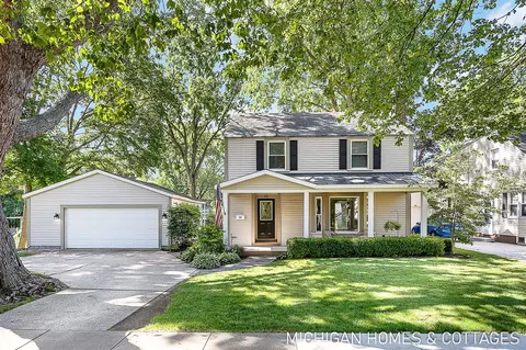 52 W 27th, Holland, MI 49423