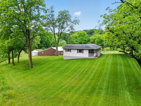 Exterior - 303 W Walnut, Stanton, MI 48888 photo 14 of 14