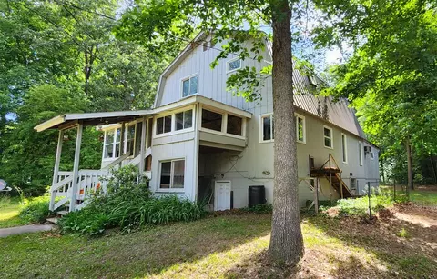 2100 Newcosta, Newaygo, MI 49337