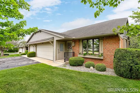 205 Parkside, Zeeland, MI 49464