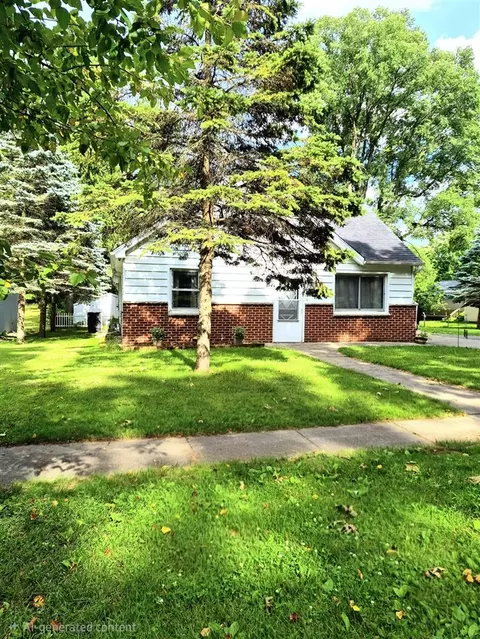 1320 Nazareth, Kalamazoo, MI 49048