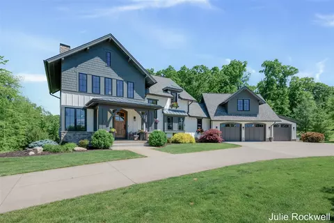 8279 Revado Hls, Ada, MI 49301
