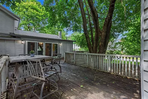 Exterior - 402 W Broadway, Three Rivers, MI 49093 photo 3 of 9