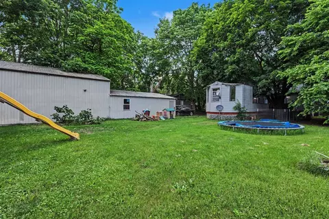 Exterior - 402 W Broadway, Three Rivers, MI 49093 photo 9 of 9
