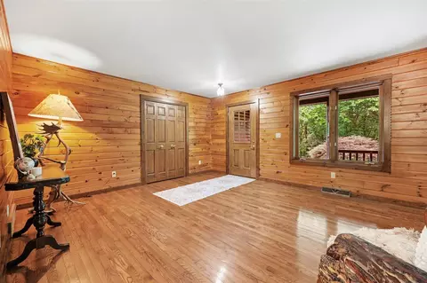 Entry Way - 655 Auburn, Ada, MI 49301 photo 2 of 4