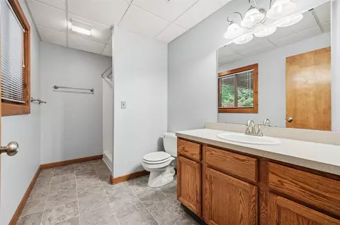 Bath - 655 Auburn, Ada, MI 49301 photo 4 of 4