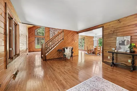 Entry Way - 655 Auburn, Ada, MI 49301 photo 4 of 4