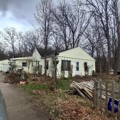 1246 S Mill Iron, Muskegon, MI 49442
