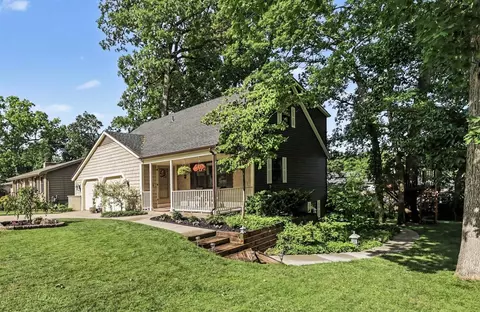 7618 Hampton Oaks, Portage, MI 49024