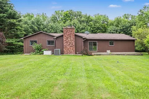 Exterior - 16791 De, Augusta, MI 49012 photo 3 of 5