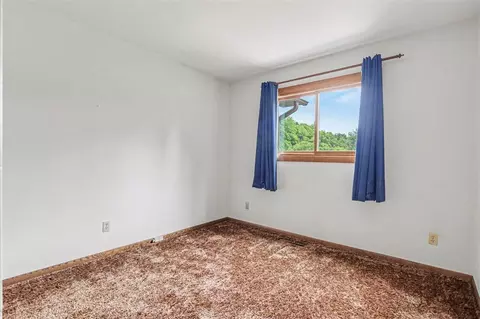 Bedroom - 16791 De, Augusta, MI 49012 photo 2 of 4