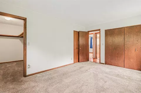 Bedroom - 16791 De, Augusta, MI 49012 photo 4 of 4