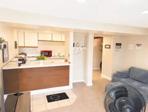 Kitchen - 504-506 1st, Jackson, MI 49203 photo 11 of 18