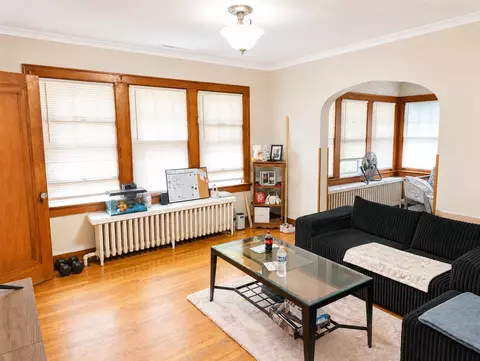 Living - 504-506 1st, Jackson, MI 49203 photo 8 of 11