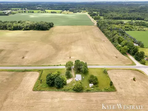 5908 Johnson, Belding, MI 48809 photo 31