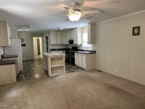 Living - 3551 Nash, Jackson, MI 49201 photo 1 of 1