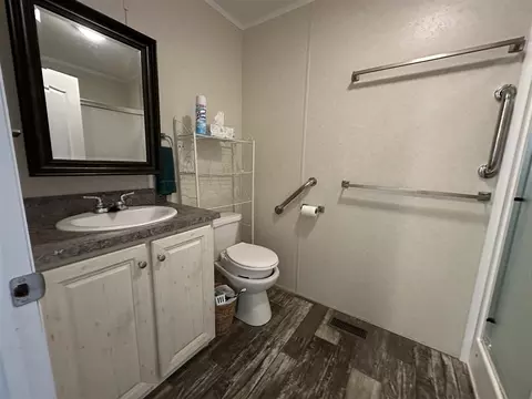 Bath - 3551 Nash, Jackson, MI 49201 photo 1 of 3