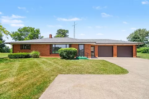 3865 Empire, Benton Harbor, MI 49022
