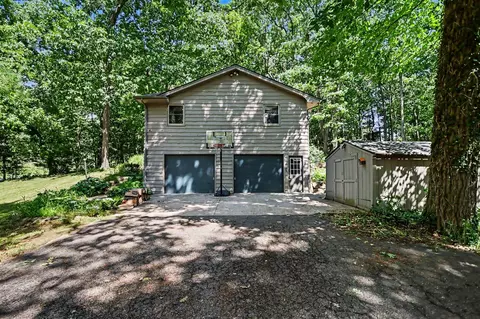 9408 E G, Galesburg, MI 49053