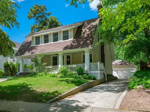 2318 Glenwood, Kalamazoo, MI 49008