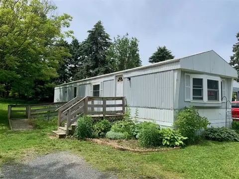 3677 S Pere Marquette, Ludington, MI 49431
