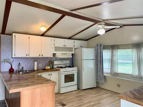 3677 S Pere Marquette, Ludington, MI 49431