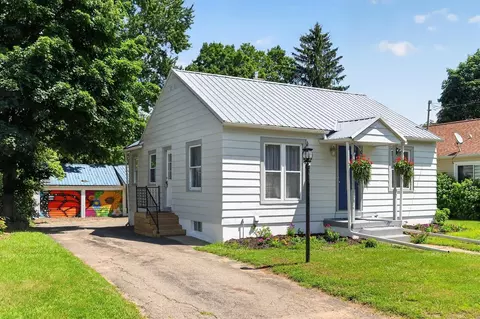 325 W South, Hastings, MI 49058