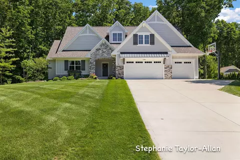 17056 Legacy, West Olive, MI 49460