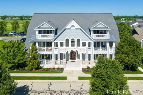 4661 Macatawa Legends #3, Holland, MI 49424