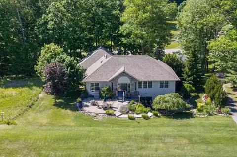 9482 Stonebridge, Canadian Lakes, MI 49346