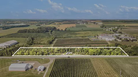 8251 Fruit Rdg, Sparta, MI 49345