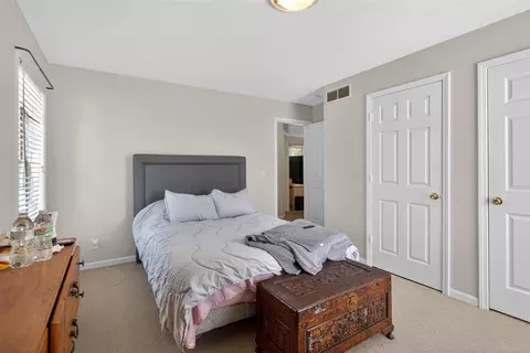 Bedroom - 513 19th, Jackson, MI 49203 photo 2 of 10
