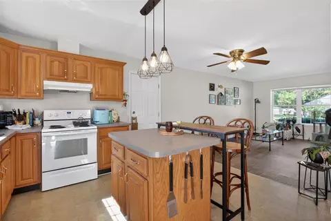 Kitchen - 513 19th, Jackson, MI 49203 photo 4 of 4