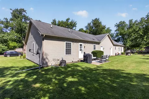 Exterior - 513 19th, Jackson, MI 49203 photo 2 of 10