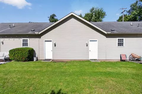 Exterior - 513 19th, Jackson, MI 49203 photo 4 of 10