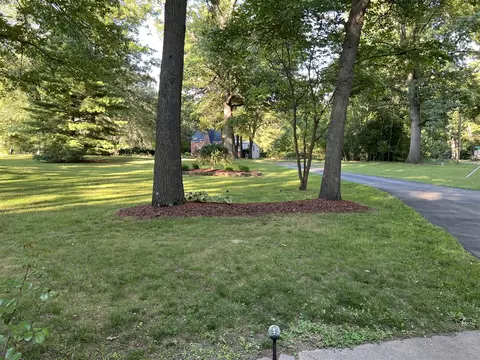 Exterior - 23568 Bohn, Belleville, MI 48111 photo 5 of 8