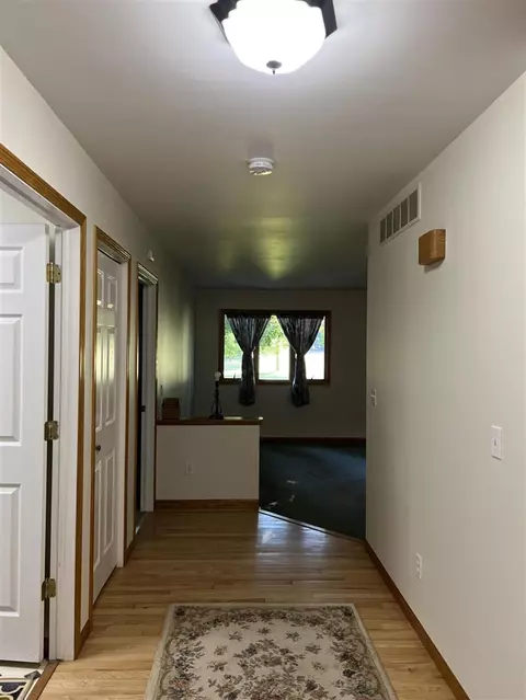 Entry Way - 23568 Bohn, Belleville, MI 48111 photo 1 of 1