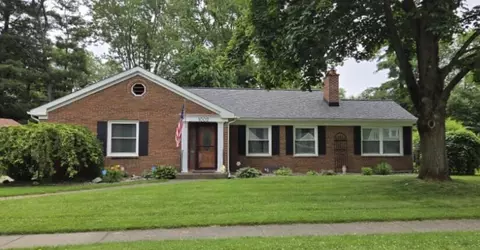 1002 Coolidge, Kalamazoo, MI 49006