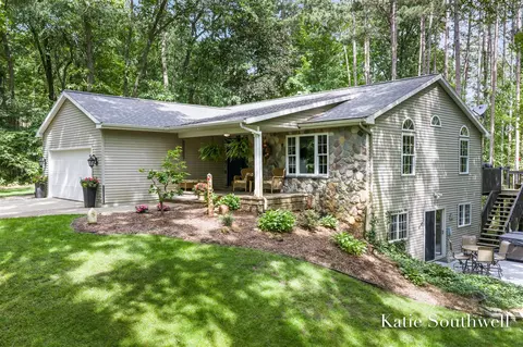 13569 Missy S, Lowell, MI 49331