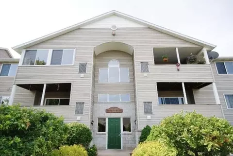 8496 SE Jasonville #102, Caledonia, MI 49316
