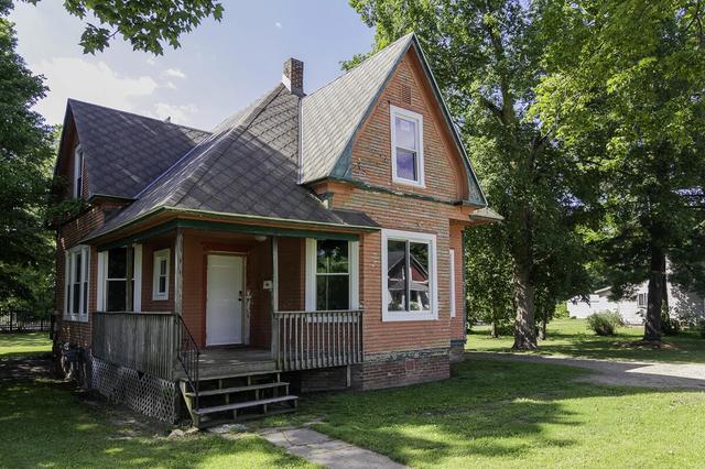 205 W Sherwood, Decatur, MI 49045