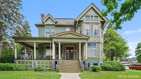 1500 Center, Bay City, MI 48708