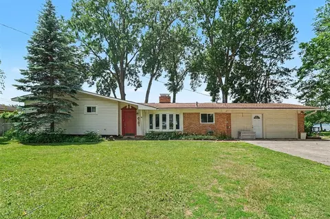 5131 Elizabeth Lk, Waterford, MI 48327