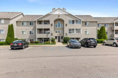 8362 N Jasonville, Caledonia, MI 49316