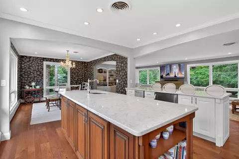 Kitchen - 3600 Hendee, Jackson, MI 49201 photo 3 of 5