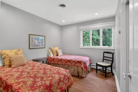 Bedroom - 3600 Hendee, Jackson, MI 49201 photo 5 of 5