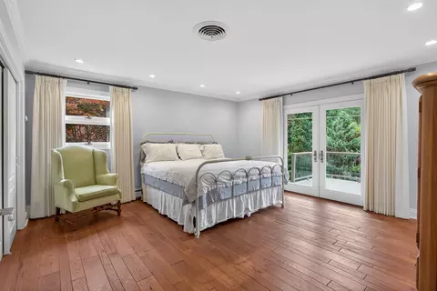 Bedroom - 3600 Hendee, Jackson, MI 49201 photo 1 of 5